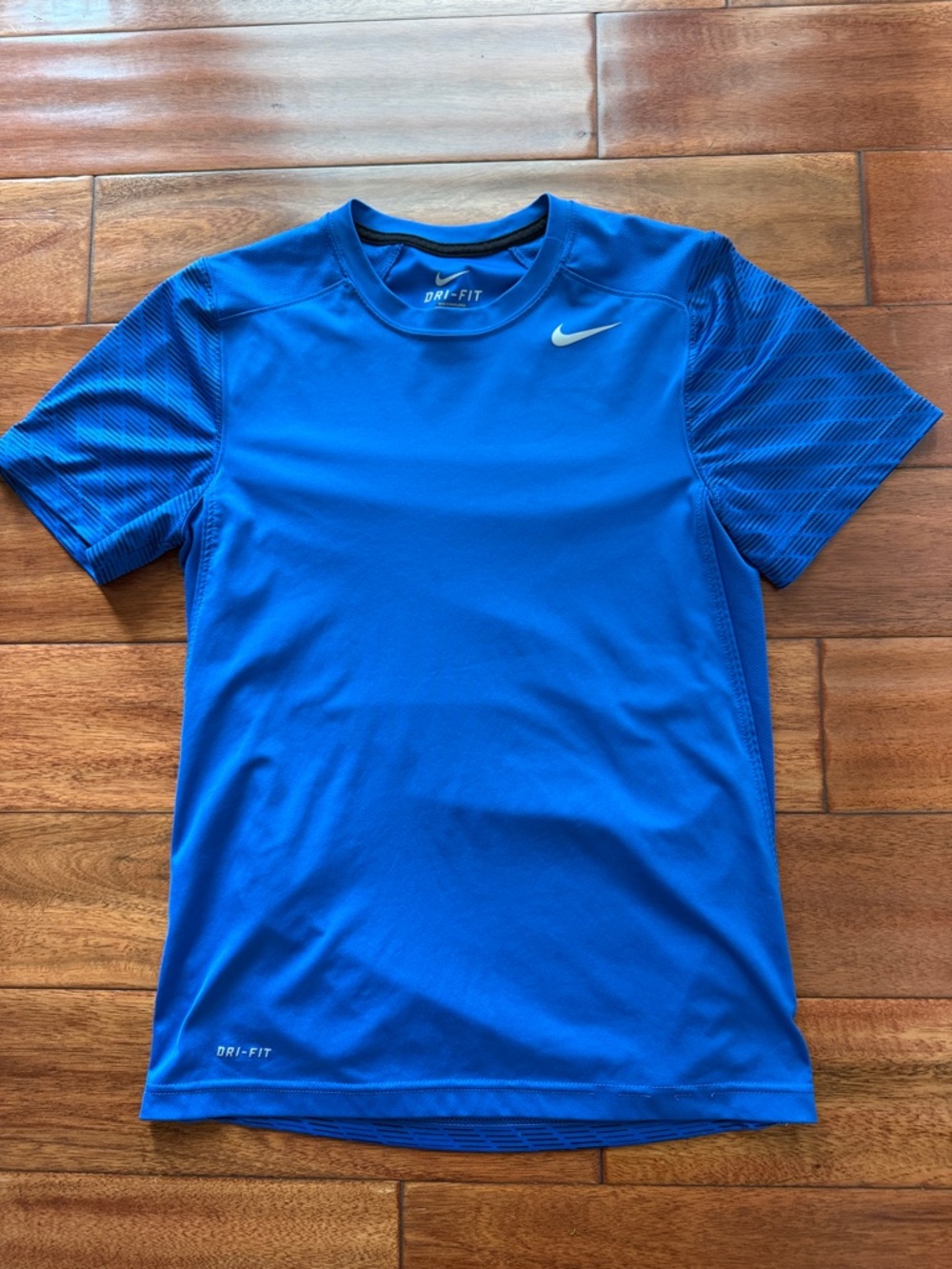Nike Blue Dri-FIT Short Sleeve Athletic Tee Small
